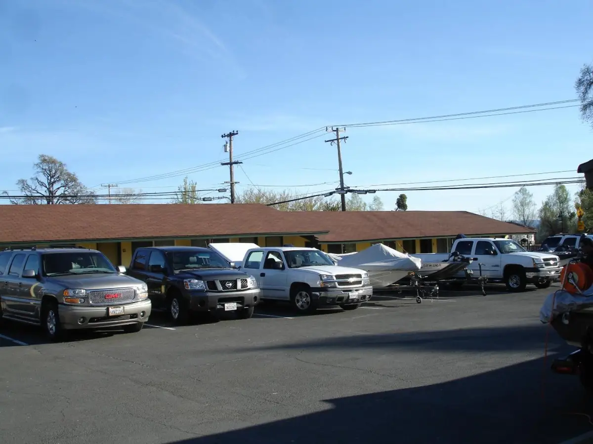Lakeview Inn 4